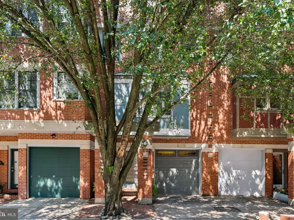 334 S Quince St, Philadelphia, PA 19107