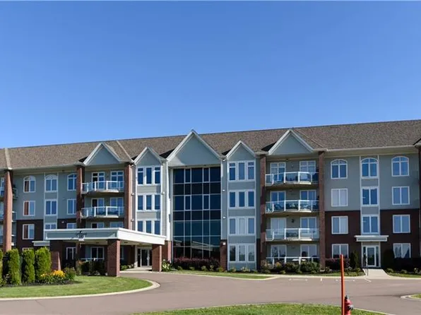 185 Royal Oaks Blvd #201, Moncton, NB E1H 2P7