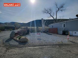 40 Zircon Dr TRAILER 16, Reno, NV 89521