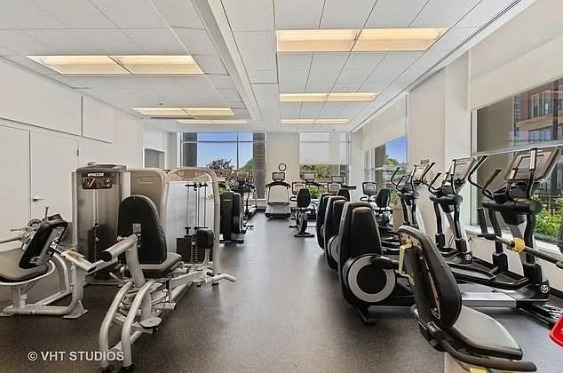 600 N Lake Shore Dr #3210 — Photo 34