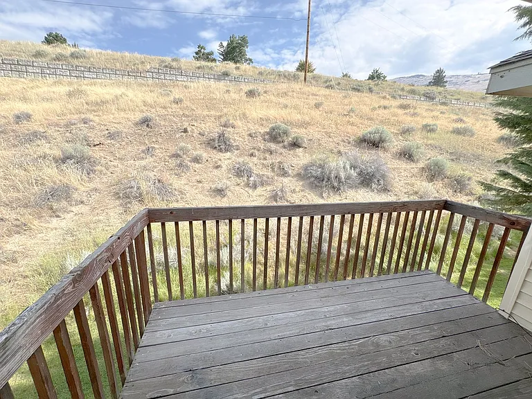 5631 N Hills Dr — Photo 6