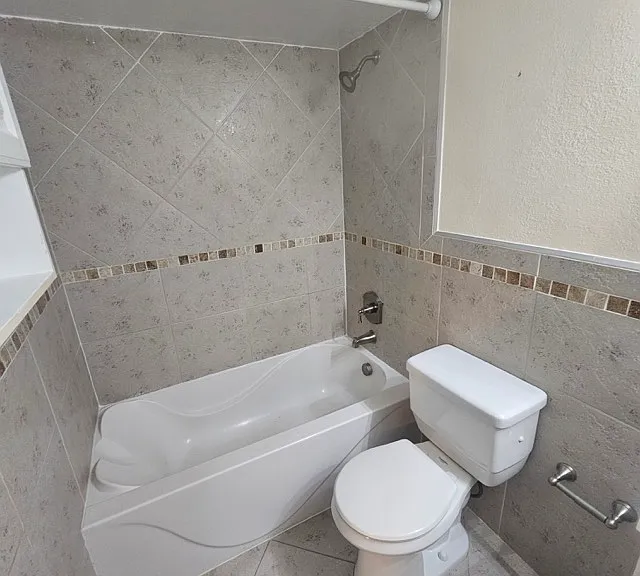 8041 Southgate Blvd #H6 — Photo 35