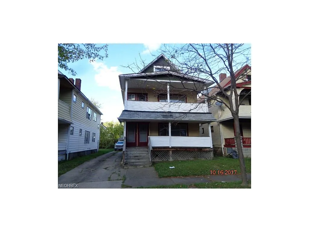12811 Soika Ave photo 1