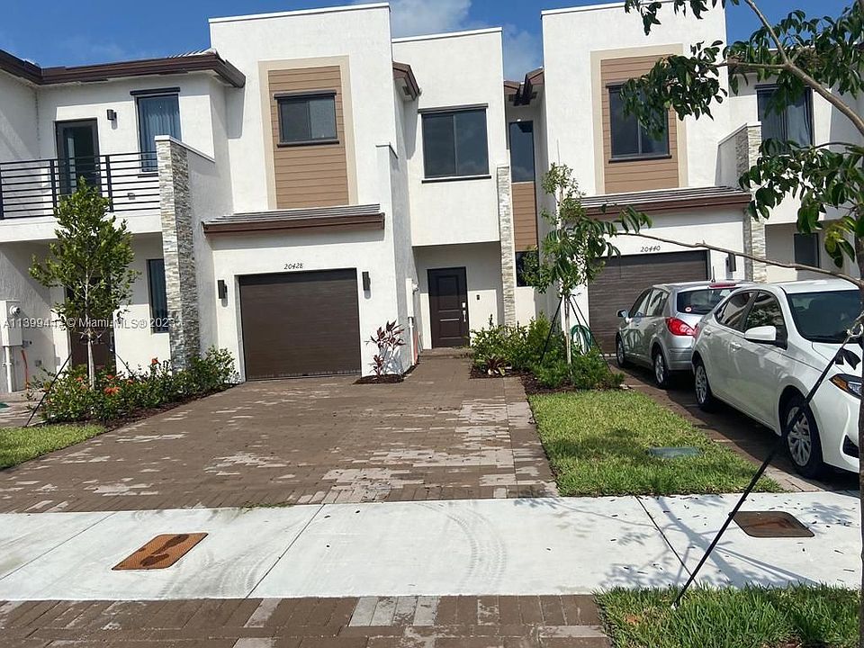 1st image of 20428 NE 2nd Ct
