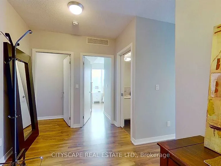 59 E Liberty St #1203 — Photo 6