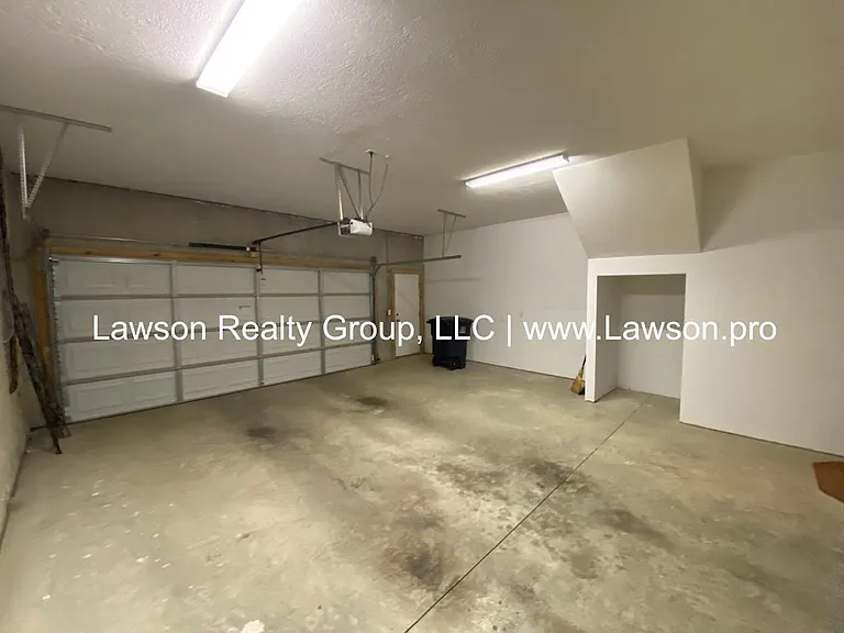 3800 Greenway Dr SW — Photo 36
