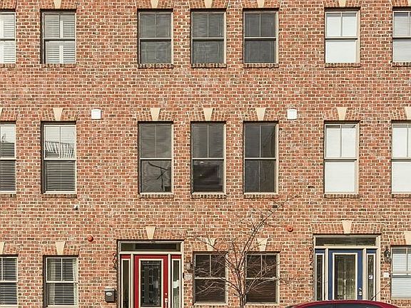 904 S. Linwood Avenue