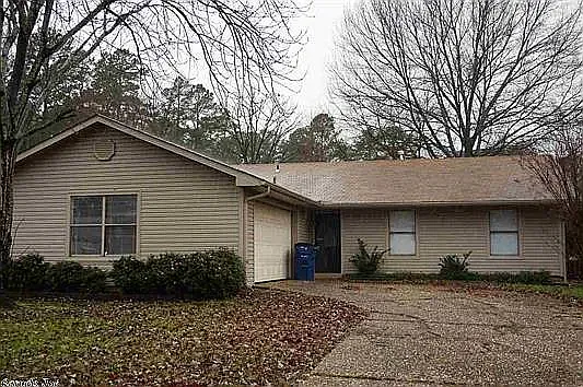 3 bed, 1294 sqft, $1,695 — Photo 2