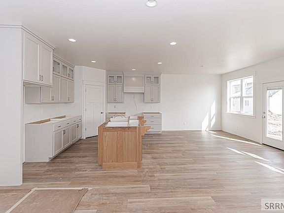 5th image of 4900 Torcello Dr