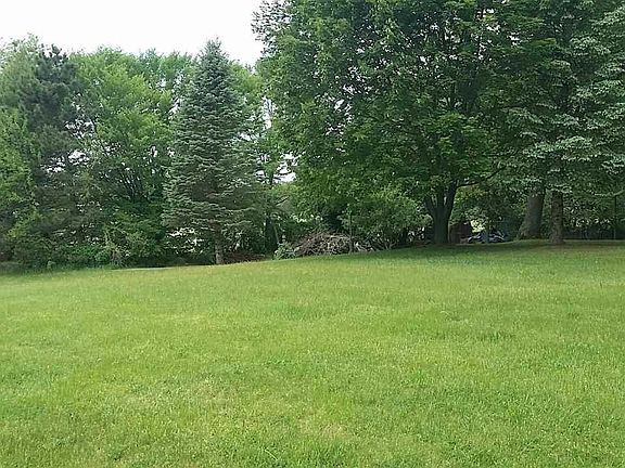 2nd image of Avenue C