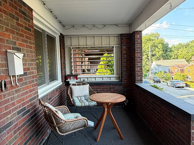 2424 Starkamp St — Photo 2