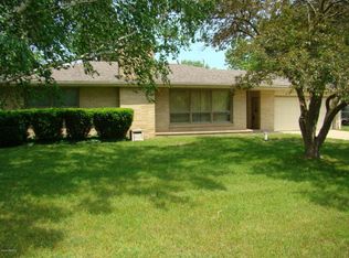 665 Kublick Dr, Benton Harbor, MI 49022