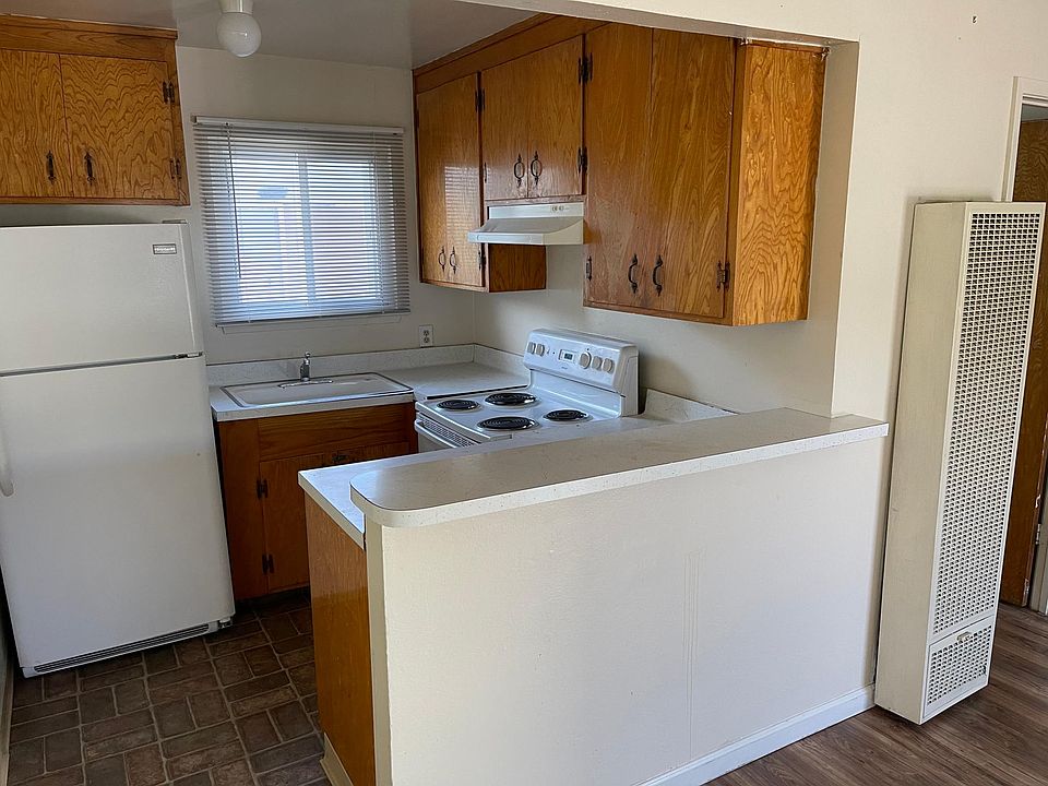 2nd image of 484 Milton Ave #3