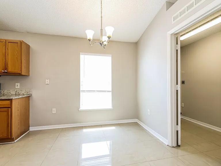 10373 Marsh Hawk Dr — Photo 6