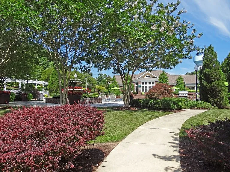 Wakefield Glen — Photo 13