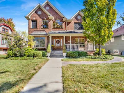 237 N Myrtle Ave, Elmhurst, IL, 60126