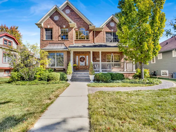 237 N Myrtle Ave, Elmhurst, IL 60126