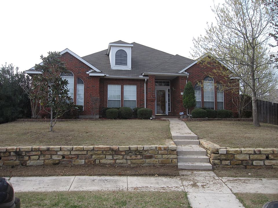 1st image of 700 Cottonwood Bend Dr