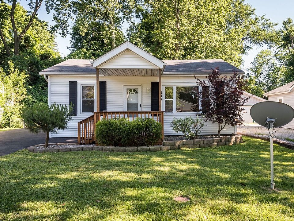 Must see, gorgeous cottage!