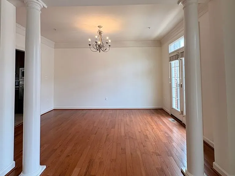 121 Autumn View Dr — Photo 24