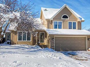 4518 48th St, Des Moines, IA 50310