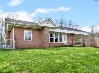 211 Roby Dr, Erin, TN 37061
