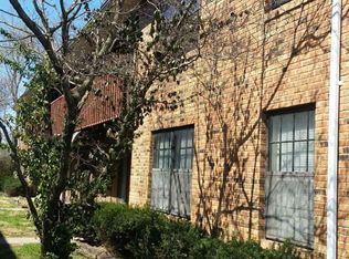 2333 Frank Scott Pkwy W, Belleville, IL
