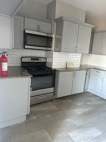 53 Hawkins St #2 Photo 1