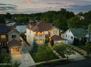 51 Outerbridge Ave, Staten Island, NY 10309