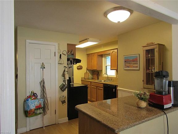 4th image of 2841 Norma St
