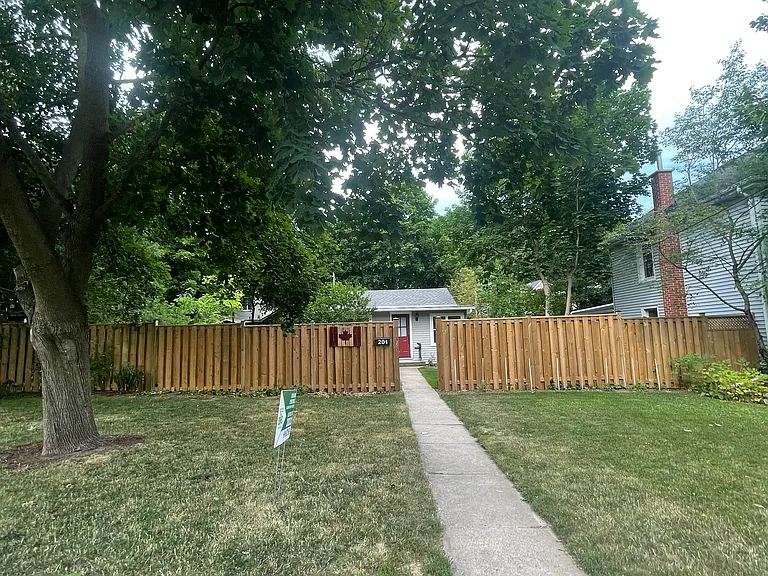 201 Melville St — Photo 19