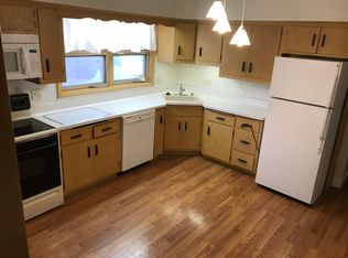 8909 W Congress St, Milwaukee, WI 53225