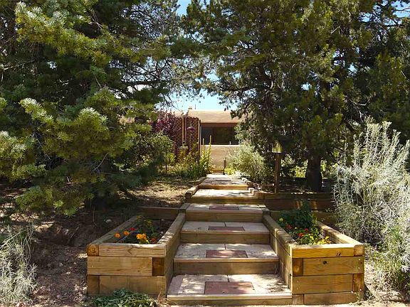 2nd image of 108 Mateo Cir N