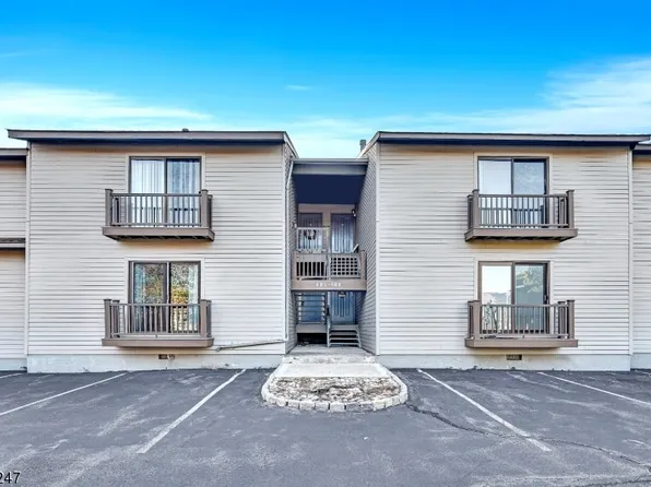 905 Spruce Hills Dr #905, Glen Gardner Boro, NJ 08826