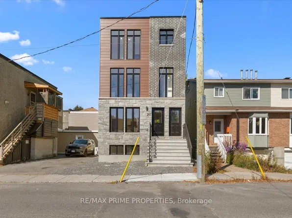 207 Carillon St, Ottawa, ON K1L 5X7