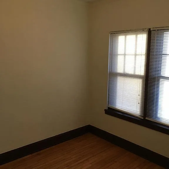 3304 N Newhall St #1 — Photo 8