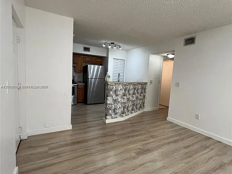 3700 N 56th Ave #1012 — Photo 3