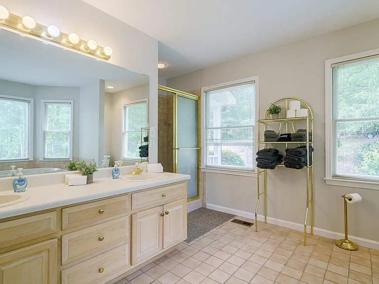 431 E River Bend Dr — Photo 40