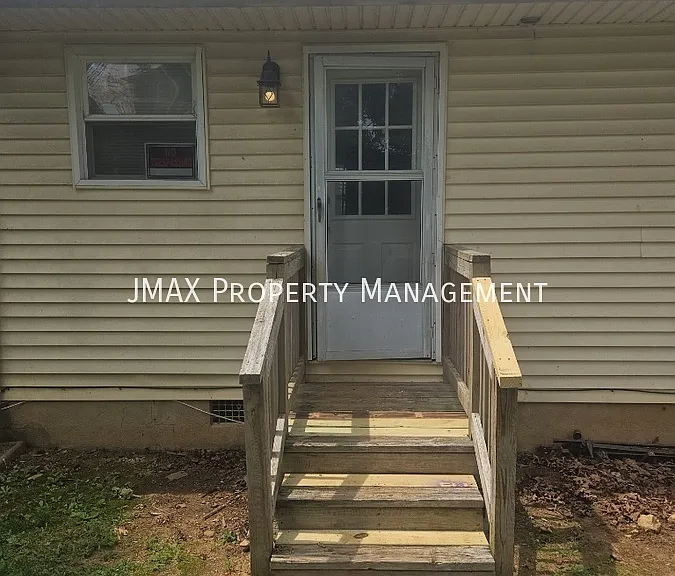 1811 Jerome St SE #A — Photo 10
