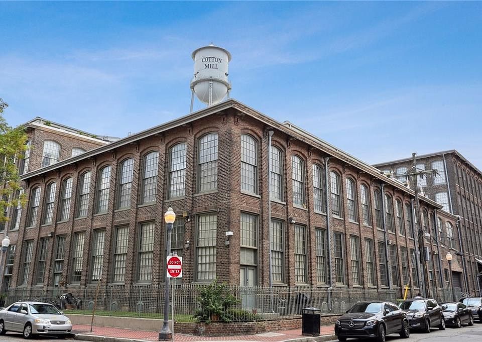 1st image of 920 Poeyfarre St #Penthouse 8