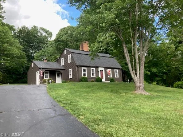 319 Taft St, Eden, NC 27288