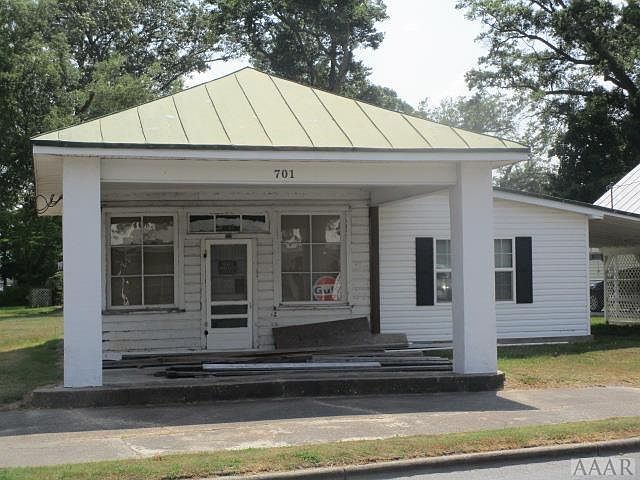 1st image of 701 Grubb St