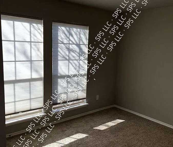 3109 Queenston Ave — Photo 9