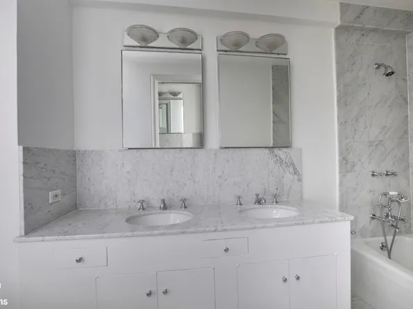 1 East End Avenue image 21 of 23