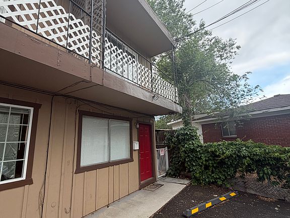 2nd image of 910 Eden Ct #910
