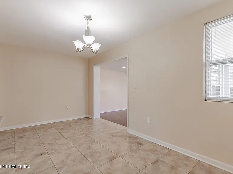 848 Glynlea Rd — Photo 7
