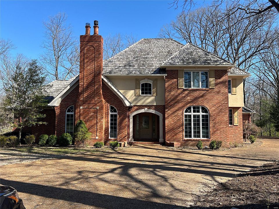 1st image of 1101 N Oxfordshire Ln