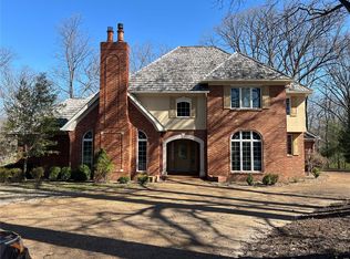 1101 N Oxfordshire Ln, Edwardsville, IL 62025