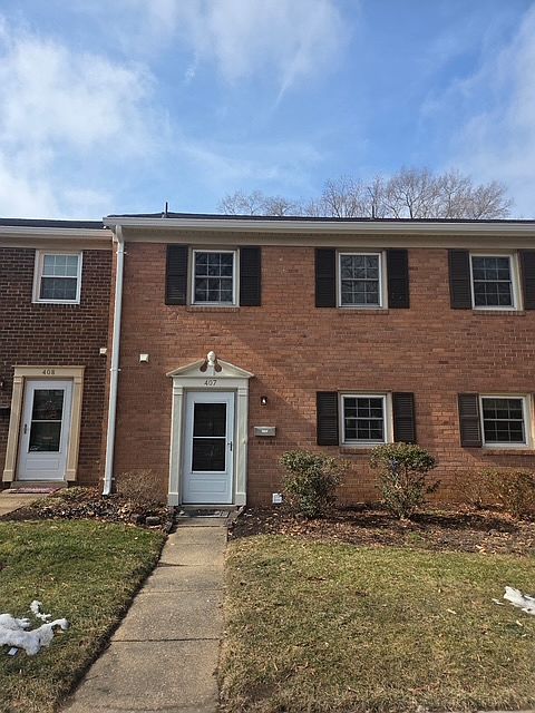 1st image of 407 Greenbrier Ct #407