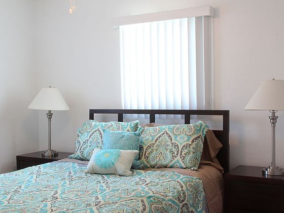 4th image of 3987 Lamont St #0